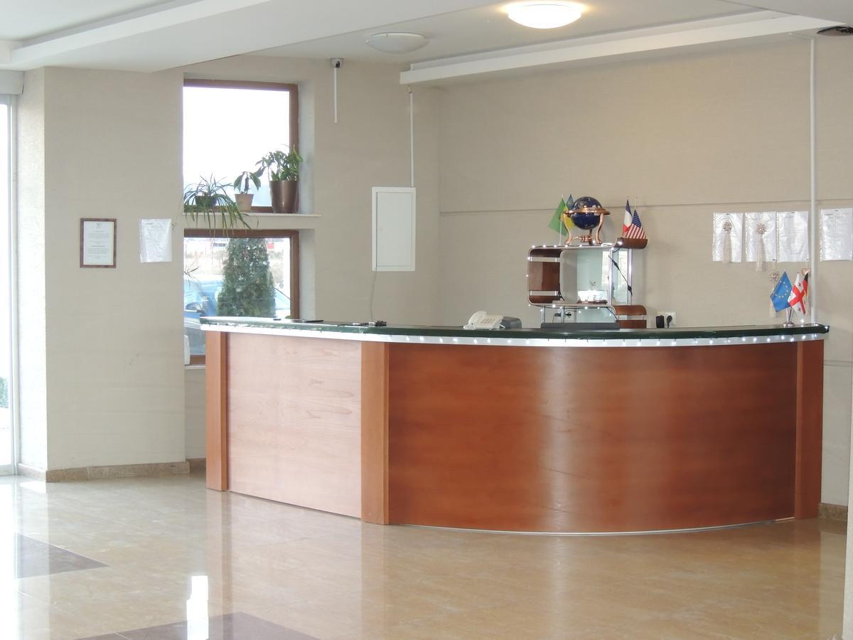 Vanilla Sky Georgia Hotel Natakhtari Luaran gambar
