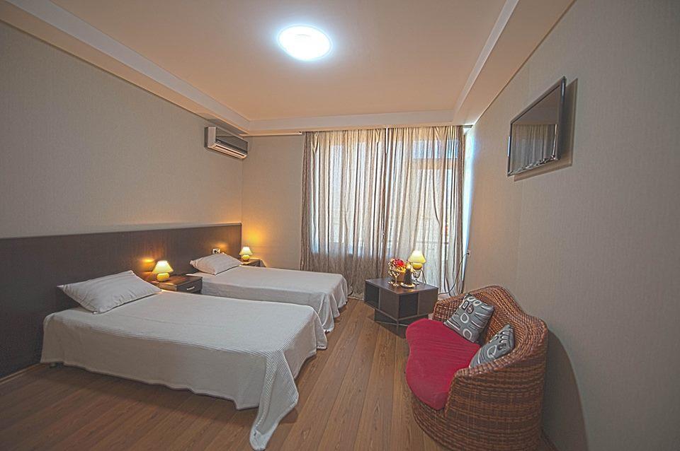 Vanilla Sky Georgia Hotel Natakhtari Luaran gambar